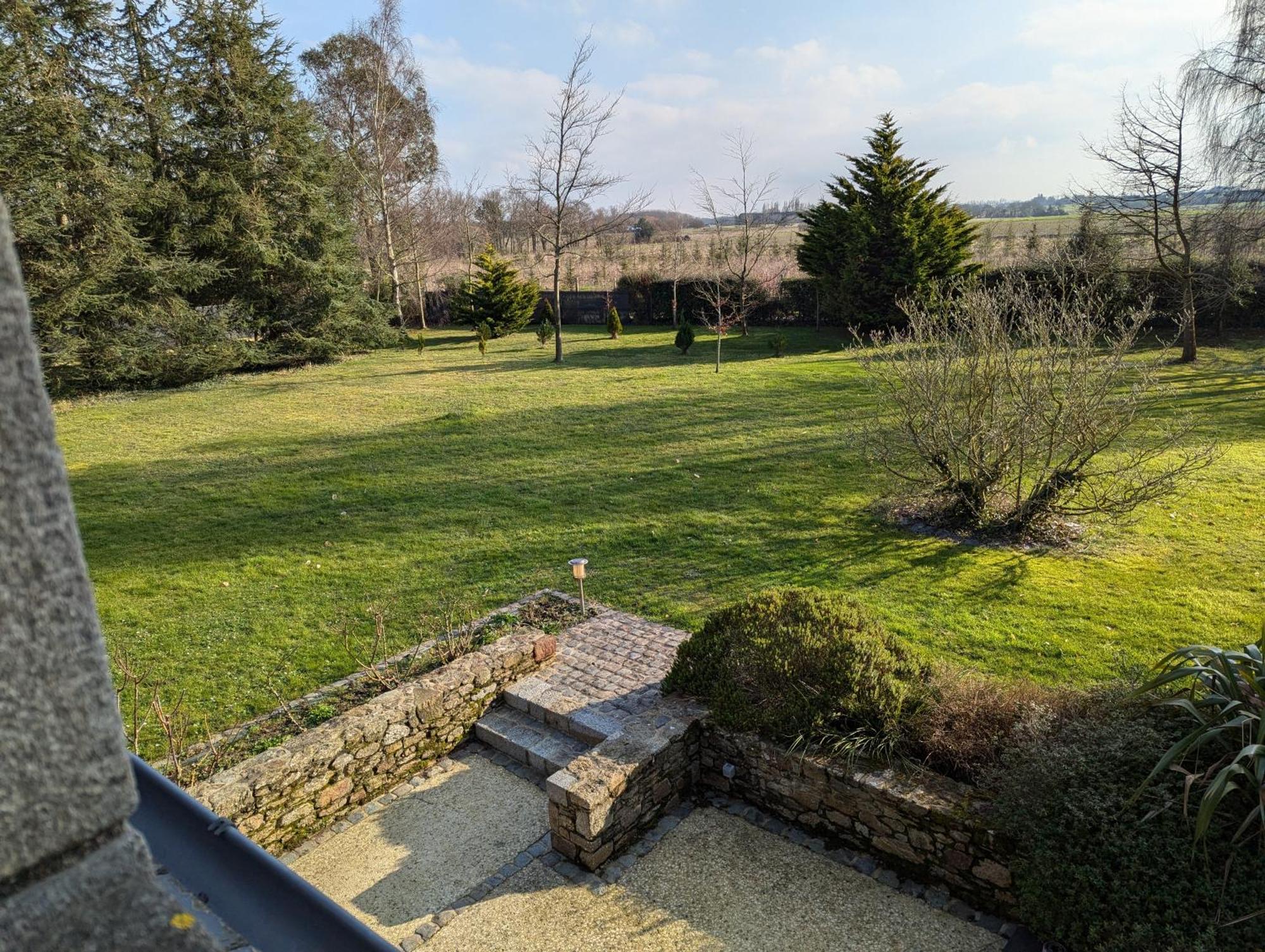 Maison D'Hotes "Bienlivien" Saint-Coulomb Buitenkant foto